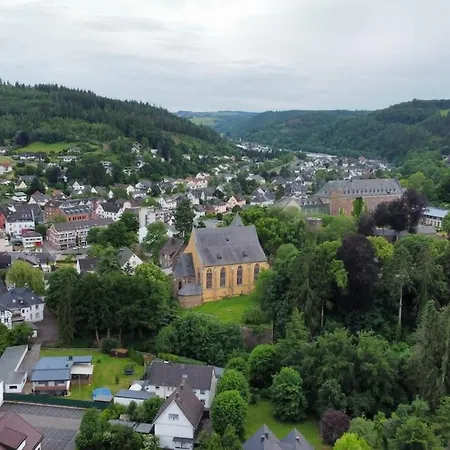Lejlighed Waldoase Im Nationalpark Eifel Fuer 4 Personen Und Max 2 Hunde *