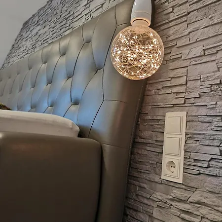 Waldoase Im Nationalpark Eifel Für 4 Personen Und Max 2 Hunde * Schleiden