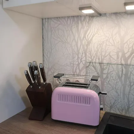 Waldoase Im Nationalpark Eifel Für 4 Personen Und Max 2 Hunde * Schleiden