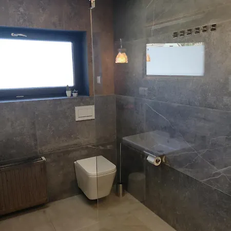 Waldoase Im Nationalpark Eifel Fuer 4 Personen Und Max 2 Hunde