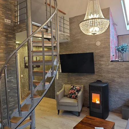 Waldoase Im Nationalpark Eifel Für 4 Personen Und Max 2 Hunde Apartment *