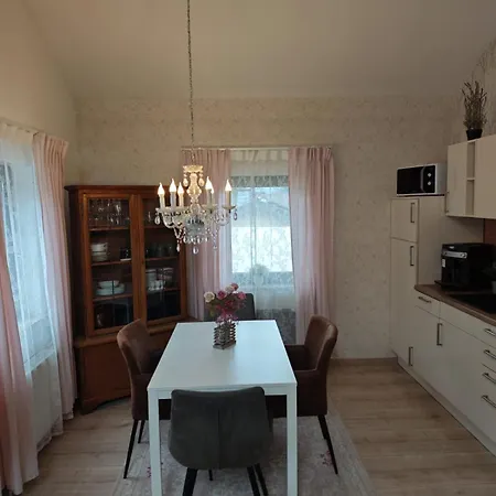 Waldoase Im Nationalpark Eifel Fuer 4 Personen Und Max 2 Hunde