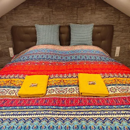 Waldoase Im Nationalpark Eifel Für 4 Personen Und Max 2 Hunde Schleiden