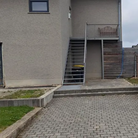 Waldoase Im Nationalpark Eifel Fuer 4 Personen Und Max 2 Hunde *