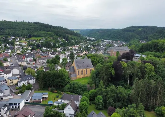 Διαμέρισμα Waldoase Im Nationalpark Eifel Fuer 4 Personen Und Max 2 Hunde *