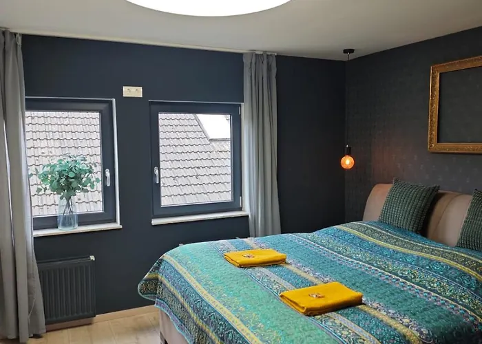 Waldoase Im Nationalpark Eifel Fuer 4 Personen Und Max 2 Hunde * Schleiden